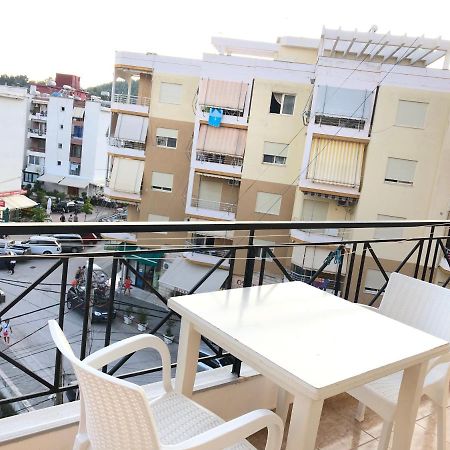 Center Hotel Pirro Himare Ngoại thất bức ảnh
