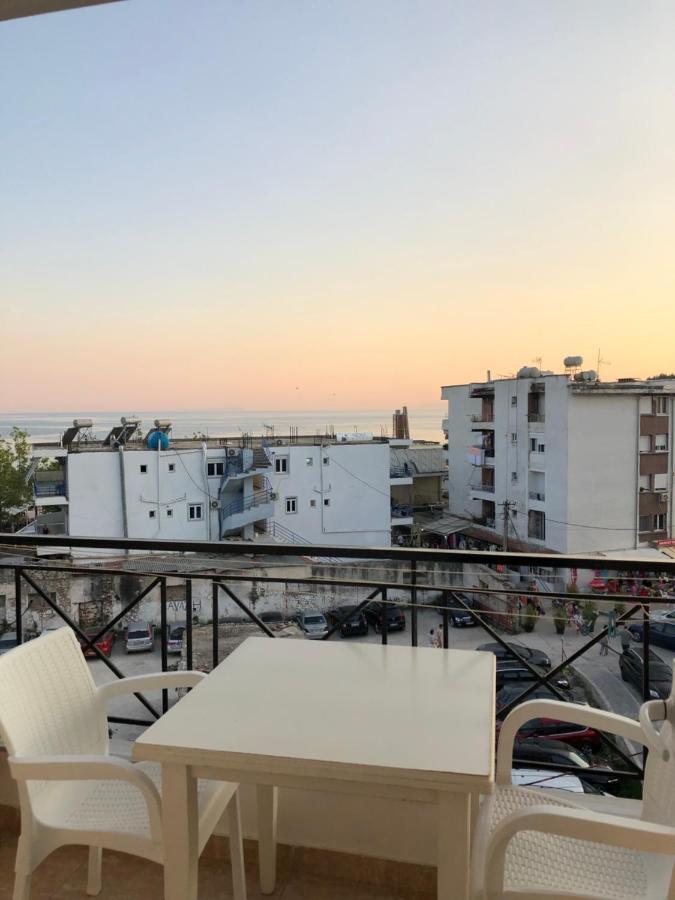 Center Hotel Pirro Himare Ngoại thất bức ảnh