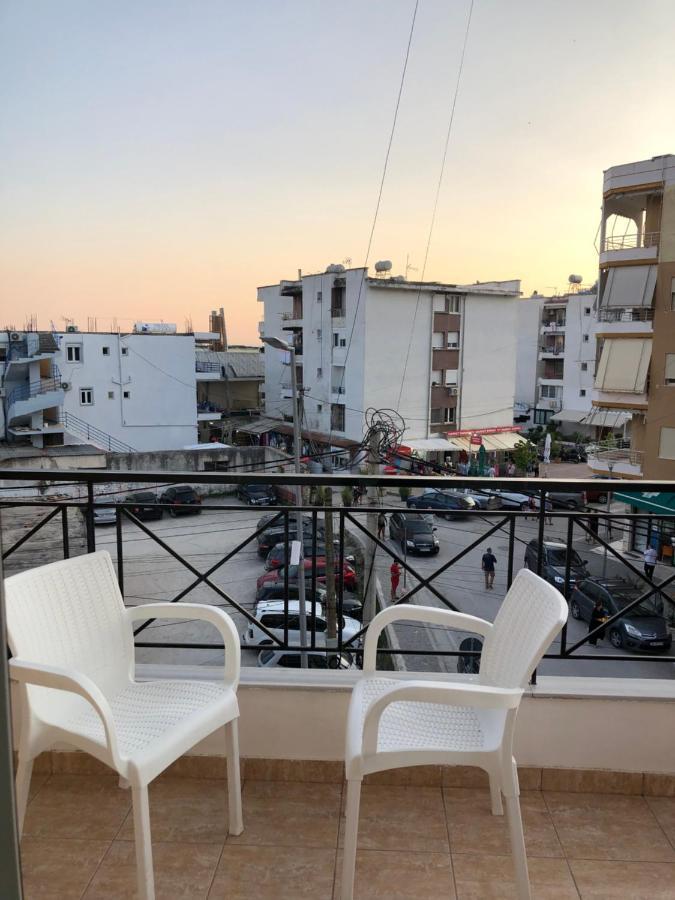 Center Hotel Pirro Himare Ngoại thất bức ảnh