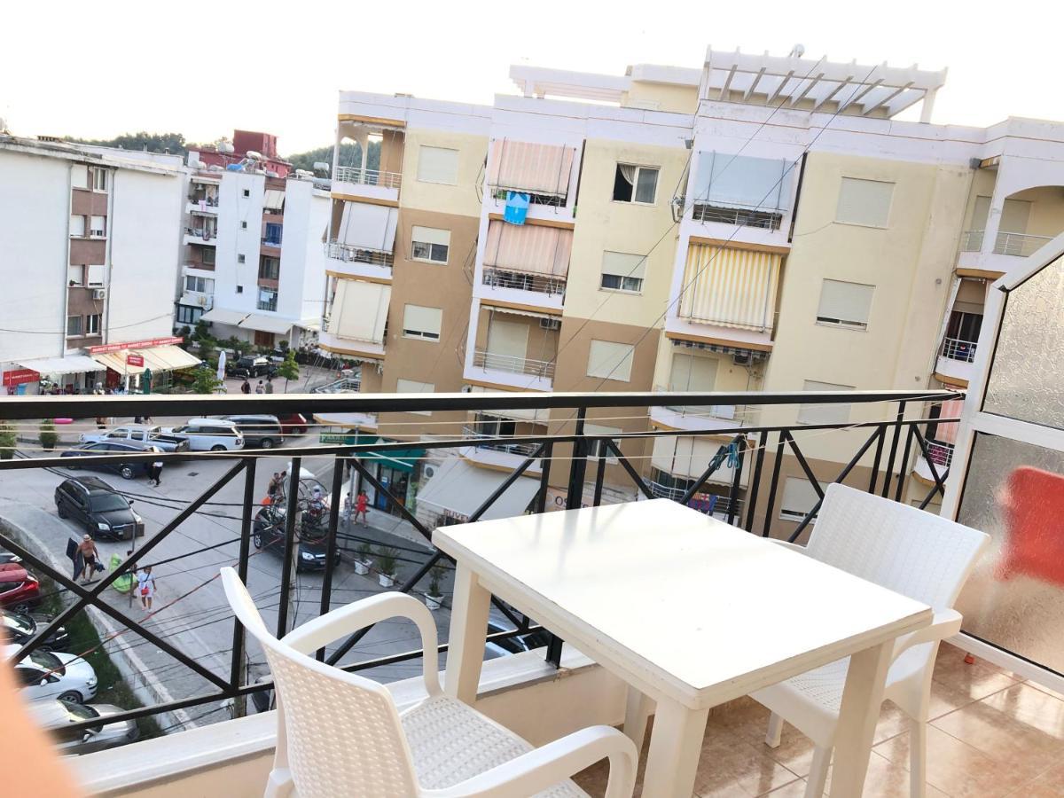 Center Hotel Pirro Himare Ngoại thất bức ảnh